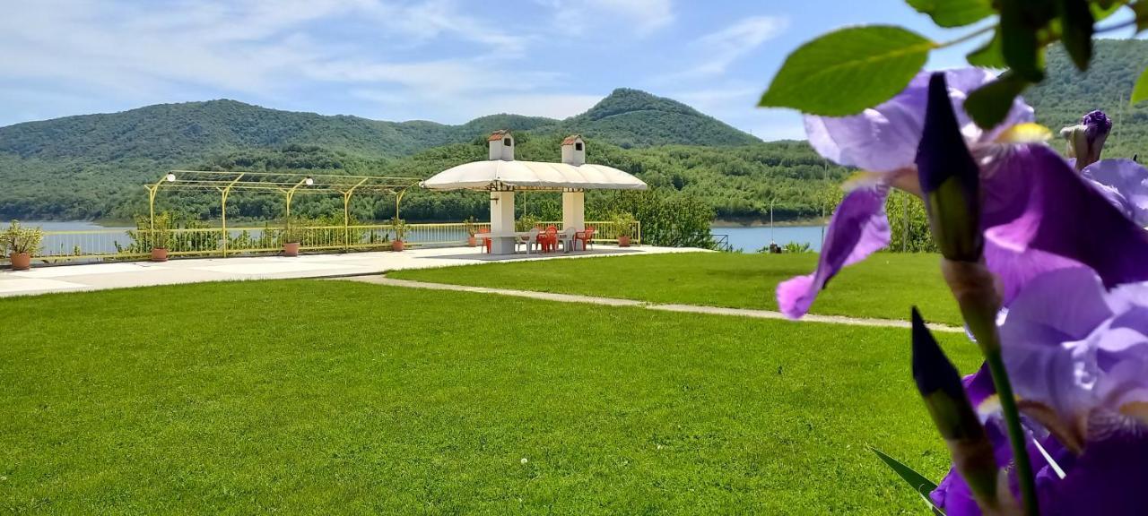 Family Hotel Belvedere Dŭlgopol Buitenkant foto